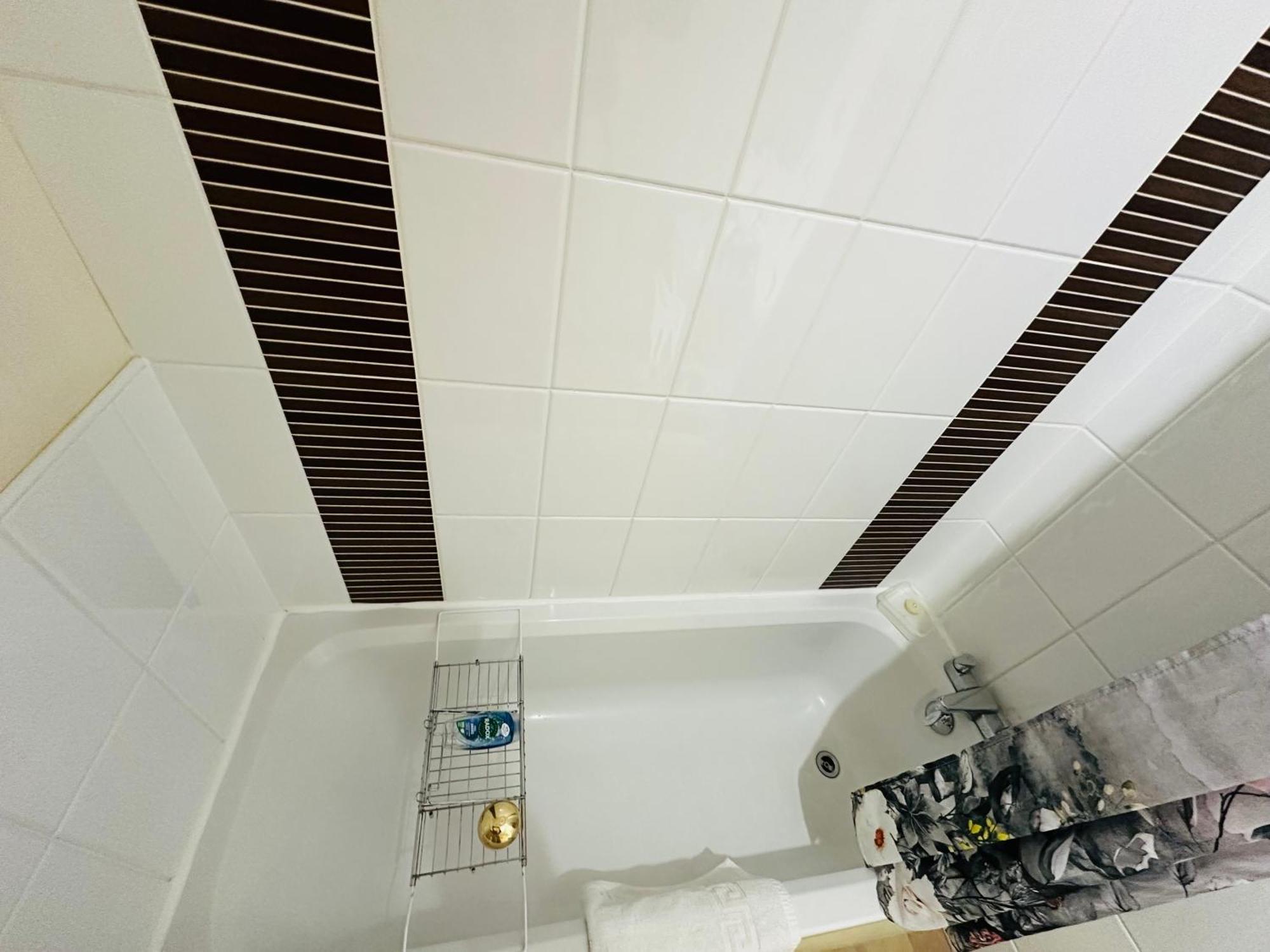 Lovely Double Room With Private Bathroom And Double Room With Shared Toilet & Parking Free Edinburgh Dış mekan fotoğraf